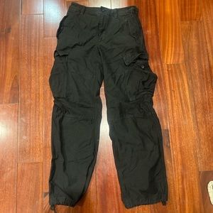 Aritzia supply cargos